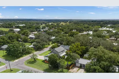 300 E Bluebonnet Lane, Johnson City, TX 78636 - Photo 34