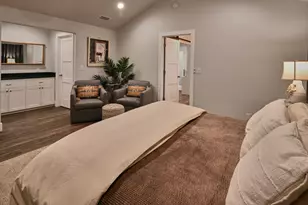 300 E Bluebonnet Ln, Johnson City, TX 78636 - Photo 6