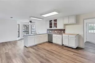 2569 Co Rd 443, Waelder, TX 78959 - Photo 18