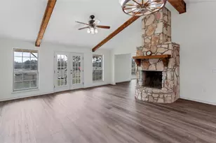 2569 Co Rd 443, Waelder, TX 78959 - Photo 8