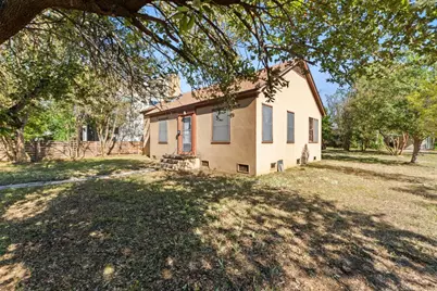 810 E 45th Street, Austin, TX 78751 - Photo 4