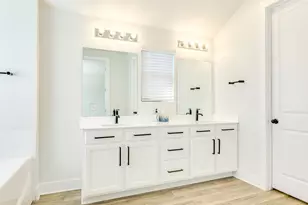 122 Biscayne Bay Bend, Kyle, TX 78640 - Photo 16