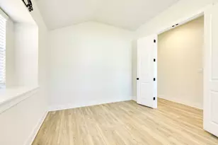 122 Biscayne Bay Bend, Kyle, TX 78640 - Photo 6