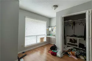 806 W 24th St, Austin, TX 78705 - Photo 8