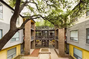 806 W 24th St, Austin, TX 78705 - Photo 14