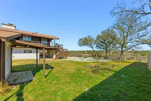 729 Nomad Dr, Spicewood, TX 78669 - Photo 36
