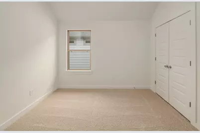 206 Melrose Street, Hutto, TX 78634 - Photo 18