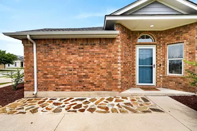 300 Wimberley Street, Hutto, TX 78634 - Photo 2