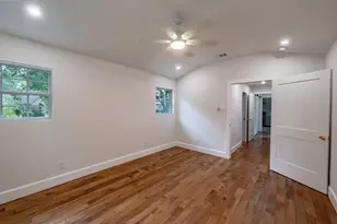 805 Maple St, Lockhart, TX 78644 - Photo 16