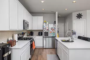 121 Graver St, Georgetown, TX 78626 - Photo 8