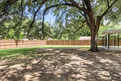 522 S Walnut Avenue, Luling, TX 78648 - Photo 28