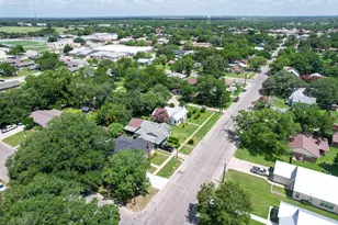 522 S Walnut Ave, Luling, TX 78648 - Photo 30