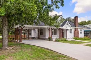 522 S Walnut Ave, Luling, TX 78648 - Photo 2