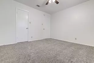 8104 Dunn St, Austin, TX 78745 - Photo 16