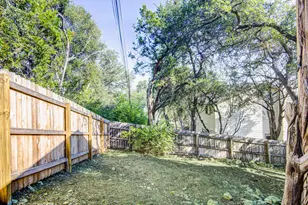 8104 Dunn St, Austin, TX 78745 - Photo 20