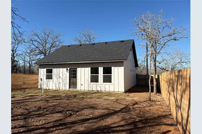 211 Big Bow, Smithville, TX 78957 - Photo 14