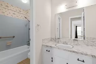 81 Family Cir, Hutto, TX 78634 - Photo 20