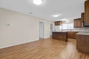 81 Family Cir, Hutto, TX 78634 - Photo 12