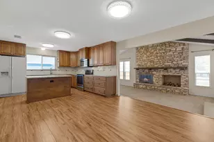 81 Family Cir, Hutto, TX 78634 - Photo 14