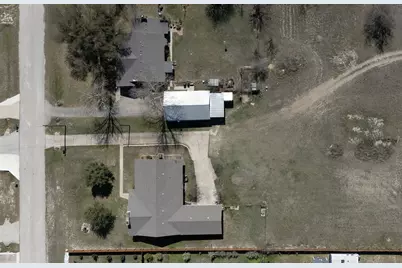 81 Family Circle, Hutto, TX 78634 - Photo 2