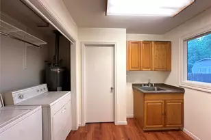 1904 Pequeno St, Austin, TX 78757 - Photo 14