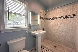 1904 Pequeno St, Austin, TX 78757 - Photo 12