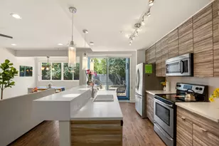 604 N Bluff Dr, Austin, TX 78745 - Photo 2