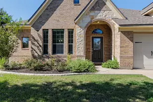 348 Lake Livingston Dr, Georgetown, TX 78628 - Photo 2