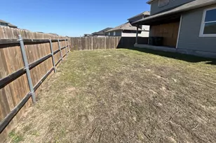 113 Big Sandy Creek Dr, Hutto, TX 78634 - Photo 2