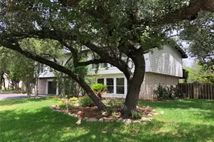 809 Malabar St, Lakeway, TX 78734 - Photo 2