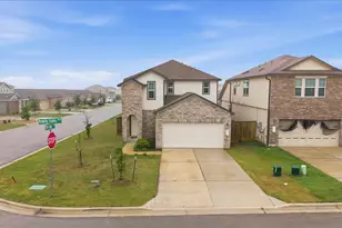 101 Rowdy Yates Wy, Jarrell, TX 76537 - Photo 2