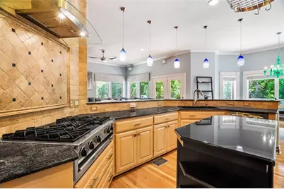 107 Squires Drive, Lakeway, TX 78734 - Photo 10