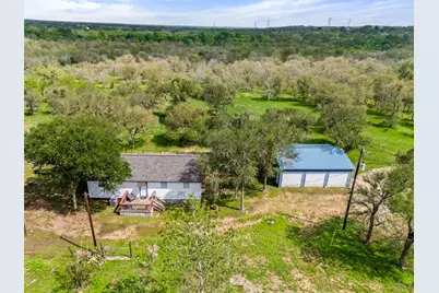 274 Old Austin Trail, Elgin, TX 78621 - Photo 32
