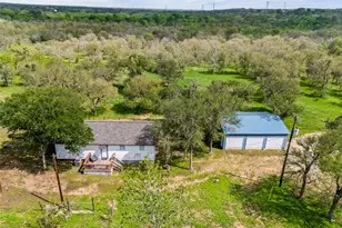 274 Old Austin Trail, Elgin, TX 78621 - Photo 32