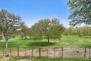 274 Old Austin Trail, Elgin, TX 78621 - Photo 28