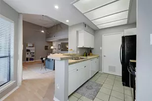 4711 Spicewood Springs Rd, Austin, TX 78759 - Photo 12