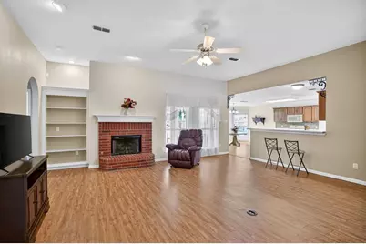 1410 Colton Lane, Lockhart, TX 78644 - Photo 4