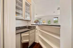 5511 Courtyard Dr, Austin, TX 78731 - Photo 22