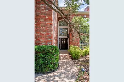 5511 Courtyard Drive, Austin, TX 78731 - Photo 2