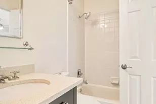 5511 Courtyard Dr, Austin, TX 78731 - Photo 18