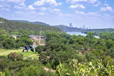 5511 Courtyard Drive, Austin, TX 78731 - Photo 6