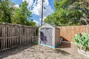 4817 Pelham Dr, Austin, TX 78727 - Photo 22
