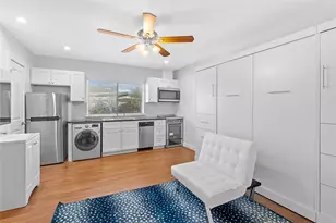 306 E 30th St, Austin, TX 78705 - Photo 8