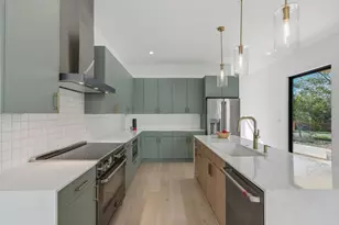 802 Philco Dr, Austin, TX 78745 - Photo 14