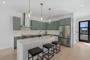 802 Philco Dr, Austin, TX 78745 - Photo 10