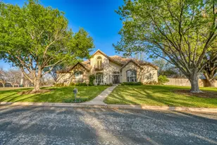 269 Quail St, Meadowlakes, TX 78654 - Photo 16