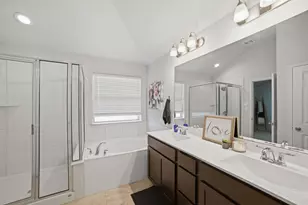 250 Finstown St, Hutto, TX 78634 - Photo 18
