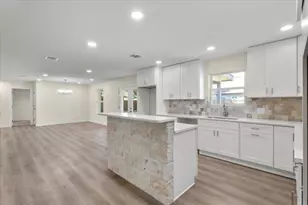 412 Oak St, Bastrop, TX 78602 - Photo 6