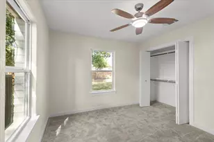 412 Oak St, Bastrop, TX 78602 - Photo 18
