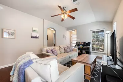 924 Lost Pines Lane, Cedar Park, TX 78613 - Photo 14